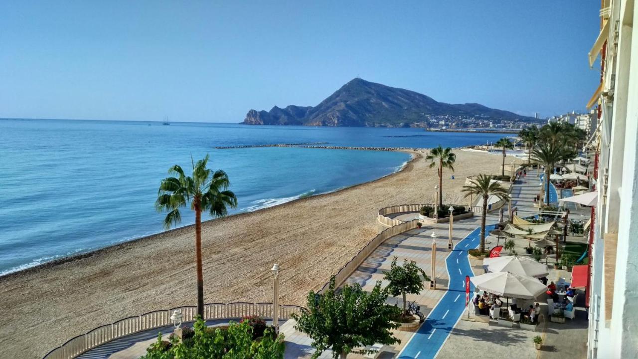 Exclusive Beachside 3 Bedroom Apartment With Pool In Altea Bagian luar foto