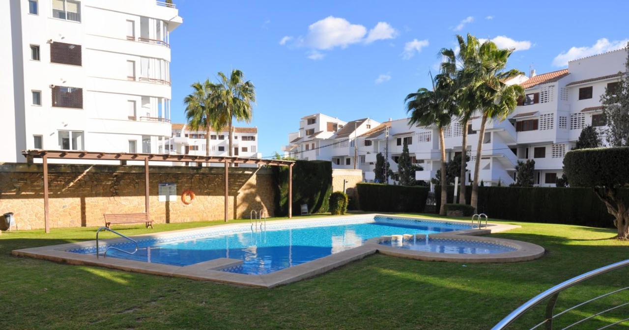 Exclusive Beachside 3 Bedroom Apartment With Pool In Altea Bagian luar foto