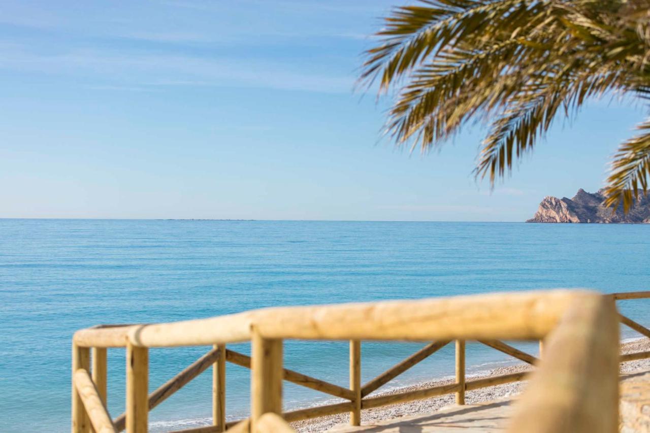 Exclusive Beachside 3 Bedroom Apartment With Pool In Altea Bagian luar foto
